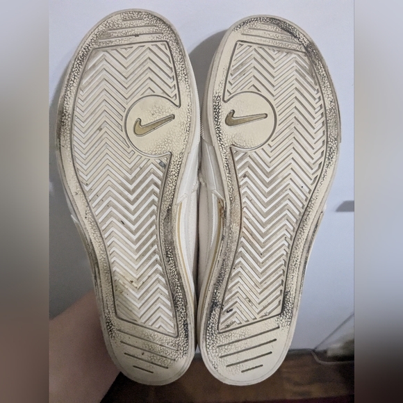 Nike Vintage Slip on Sneakers - Size 8.5 - Picture 7 of 8